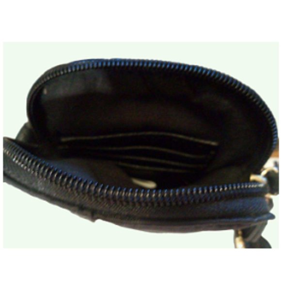 Women's Black Crossbody Bag      6.5 in.  X  4.75 in - Picture 5 of 7